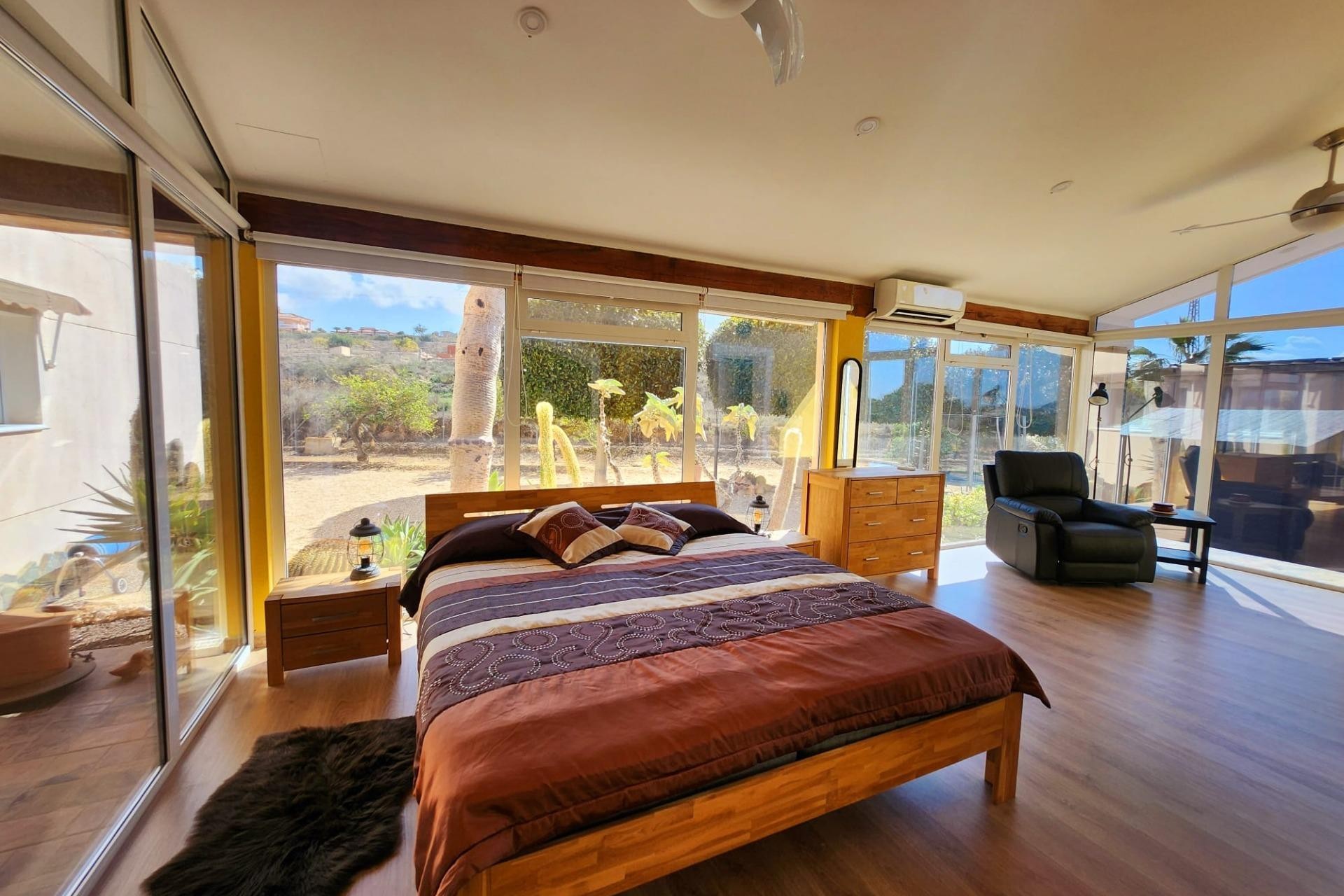 Resale - Villa - Jacarilla