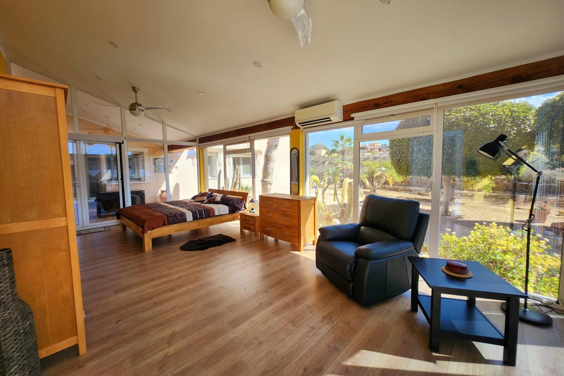 Resale - Villa - Jacarilla