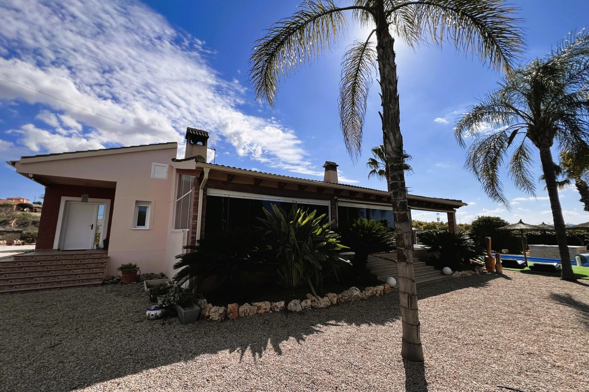 Resale - Villa - Jacarilla