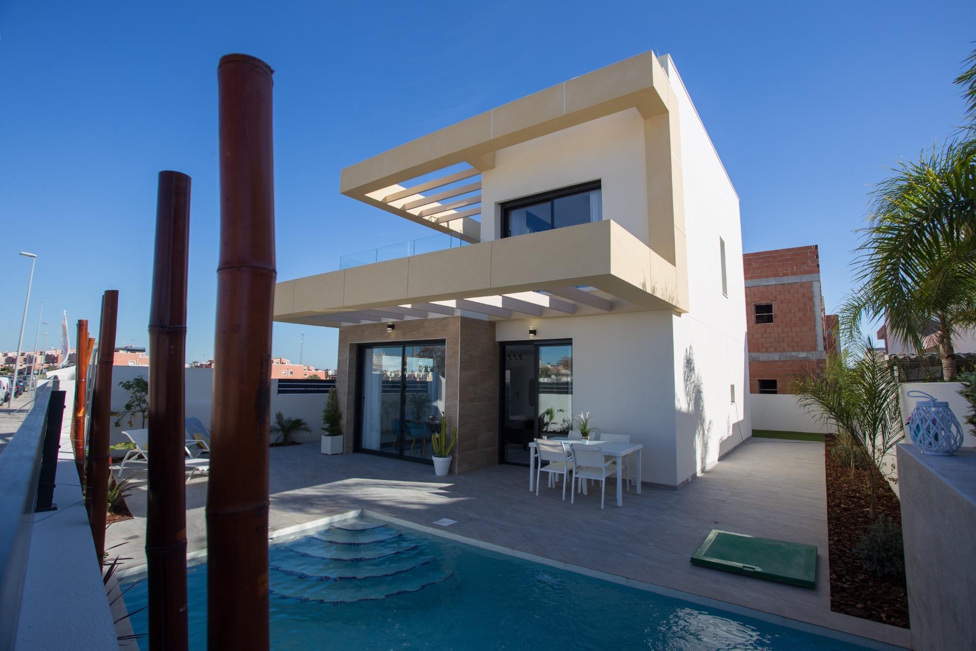 Resale - Villa - Los Montesinos - La herrada