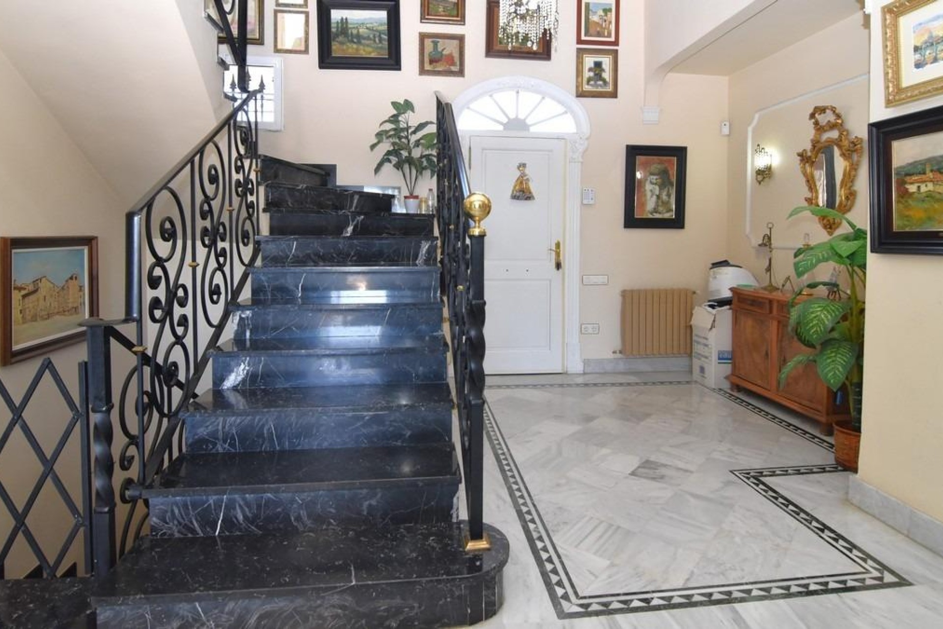 Resale - Villa - Matola - Algoda-Matola-Llano de San José