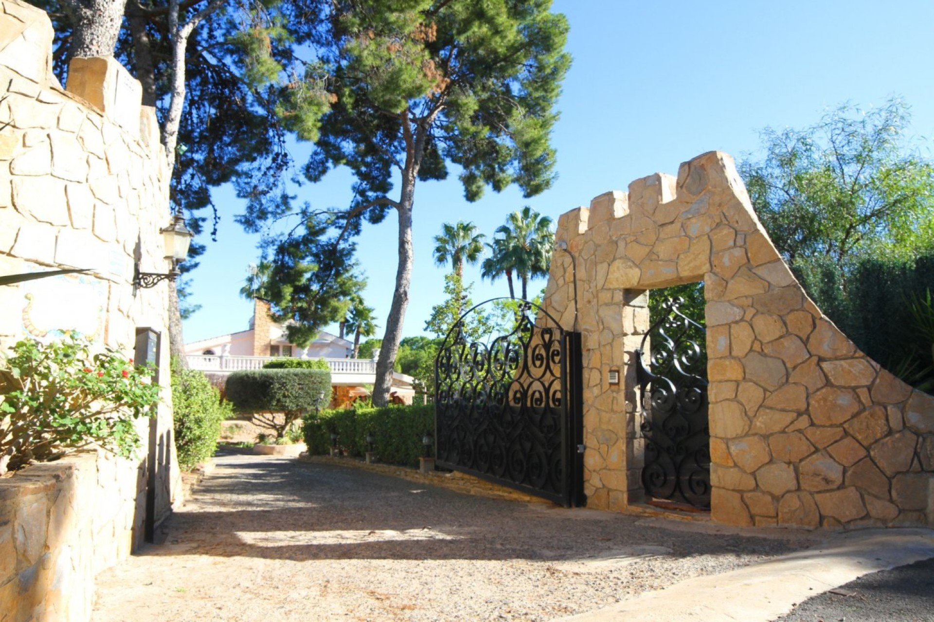 Resale - Villa - Peña las aguilas - PEÑA DE LAS AGUILAS