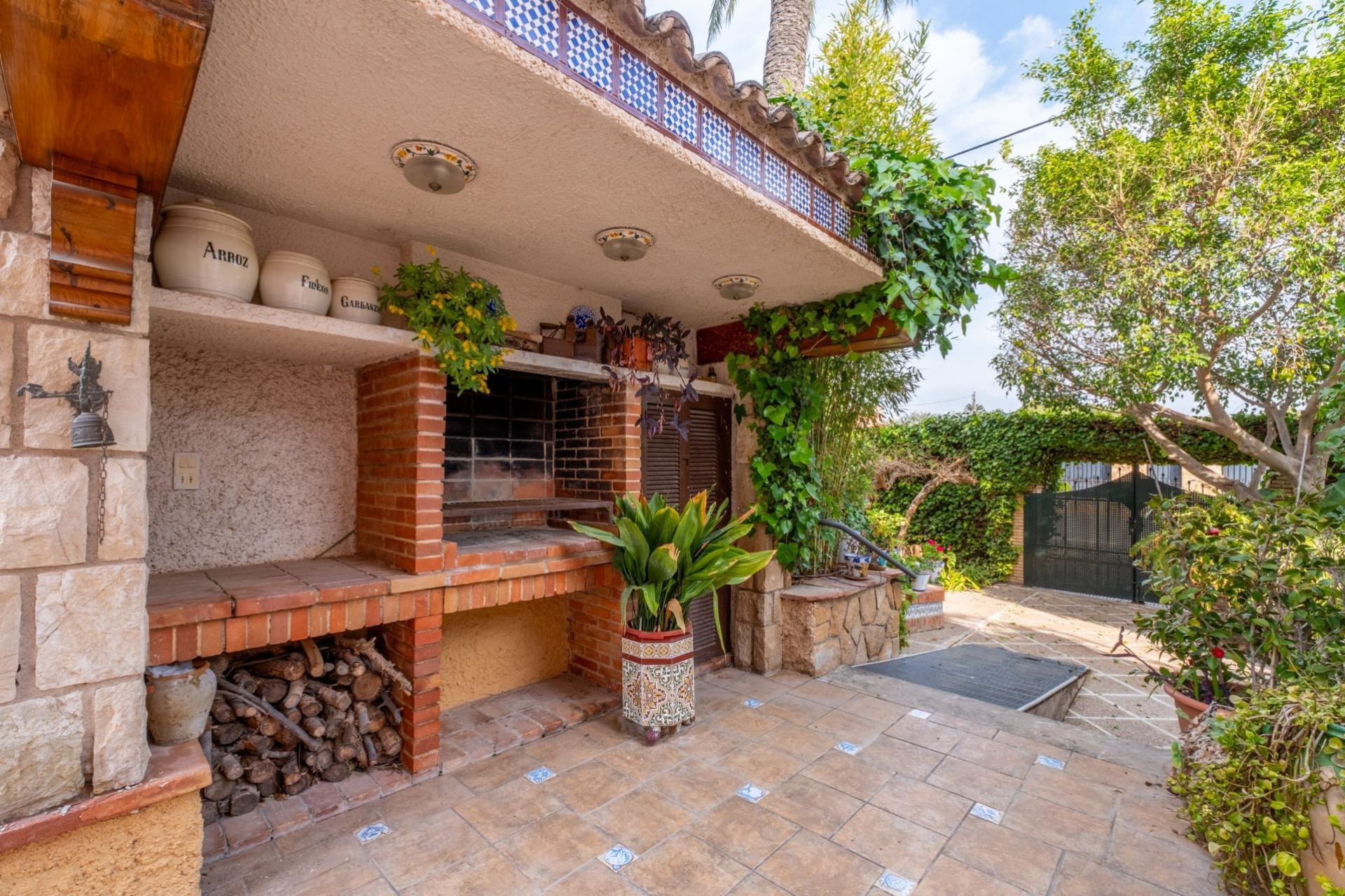 Resale - Villa - Perleta - Crta. santa pola