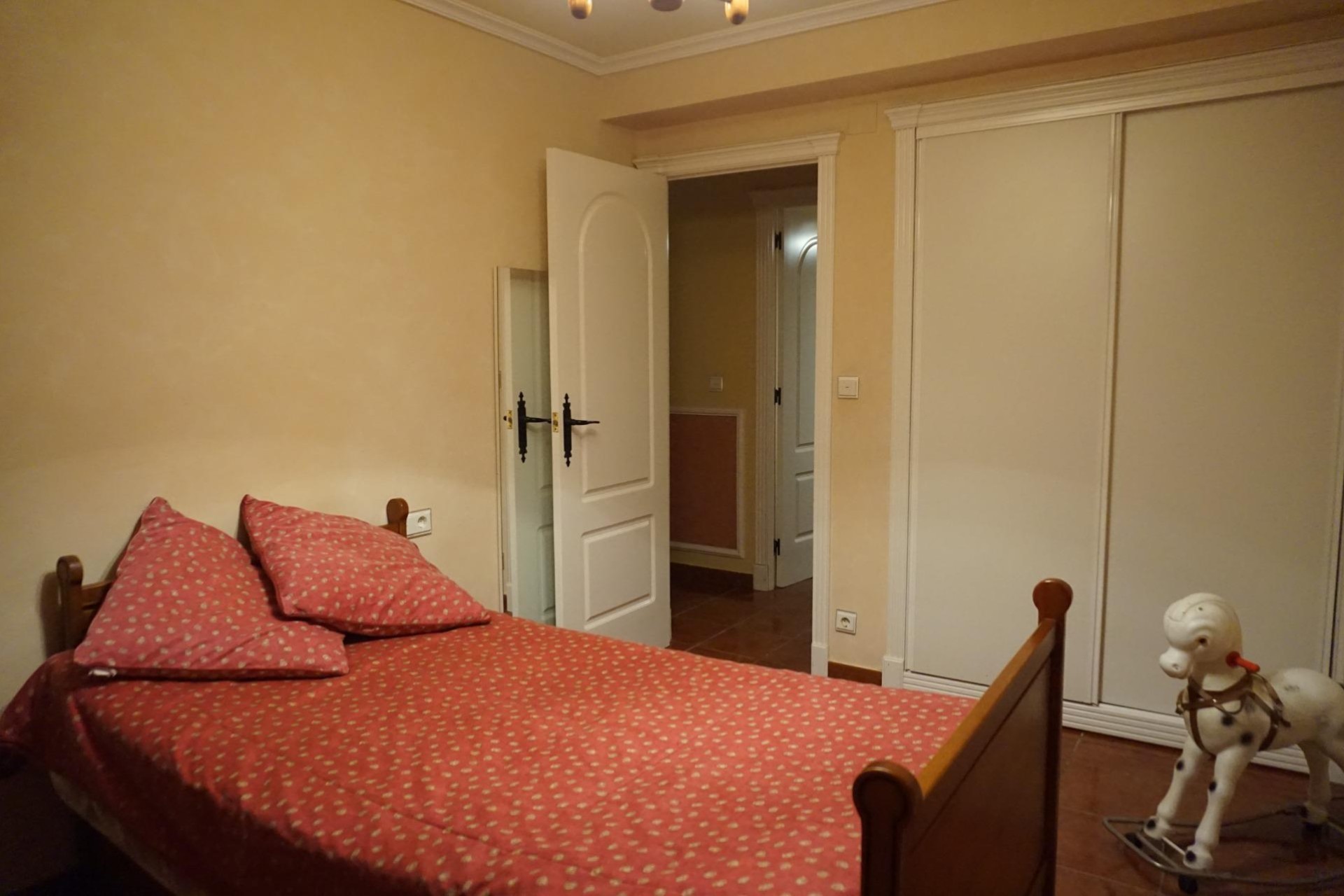 Resale - Villa - Perleta - Maitino-Perleta