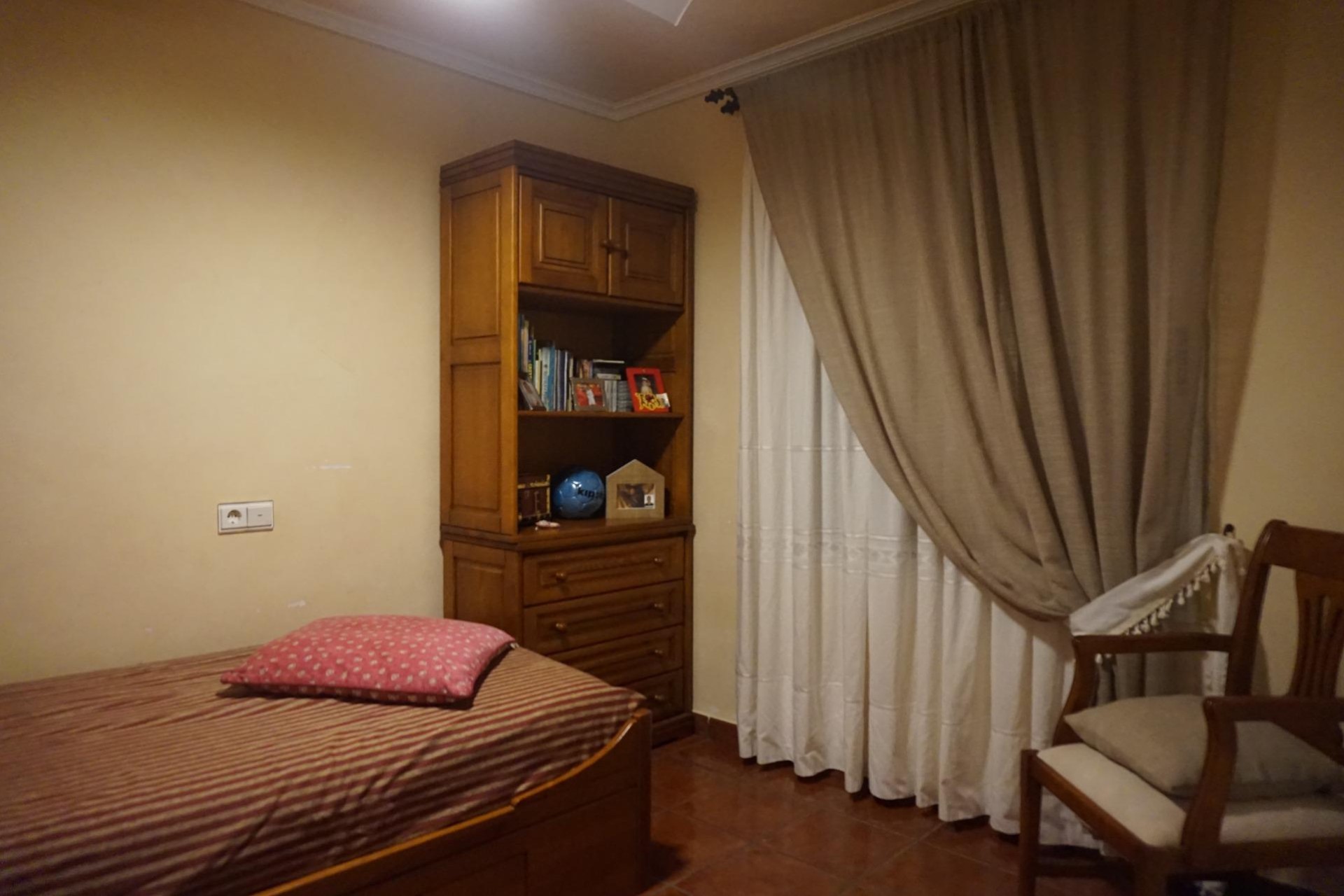 Resale - Villa - Perleta - Maitino-Perleta