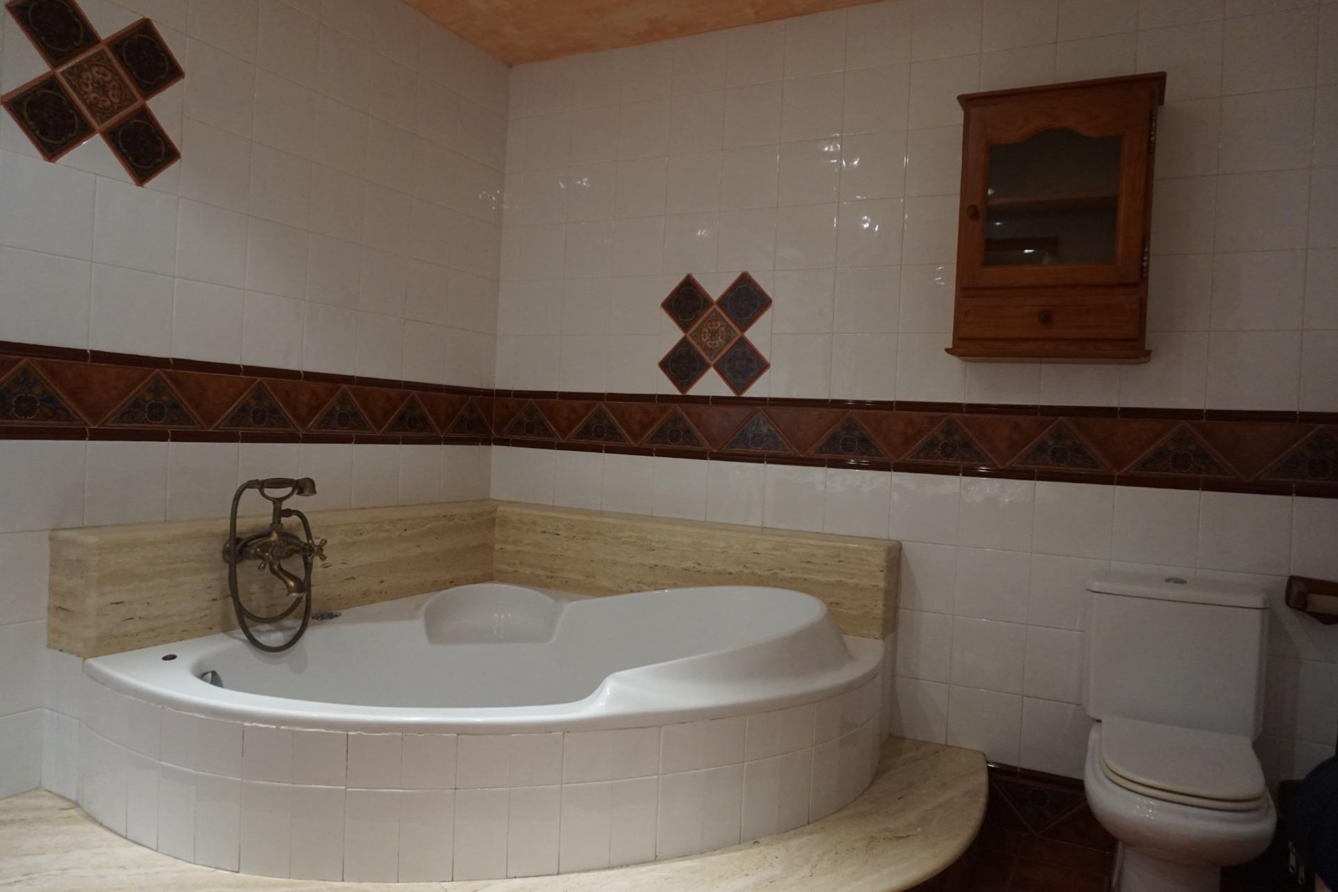 Resale - Villa - Perleta - Maitino-Perleta