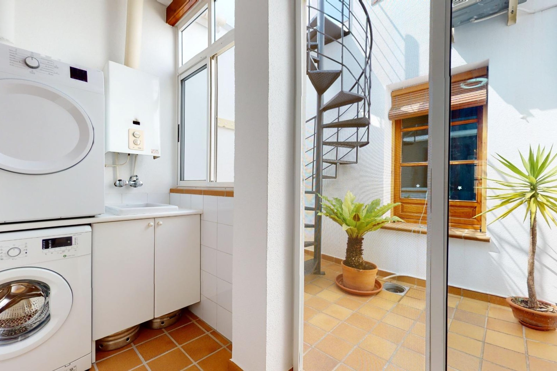 Resale - Villa - Pilar de la Horadada - PILAR DE LA HORADADA