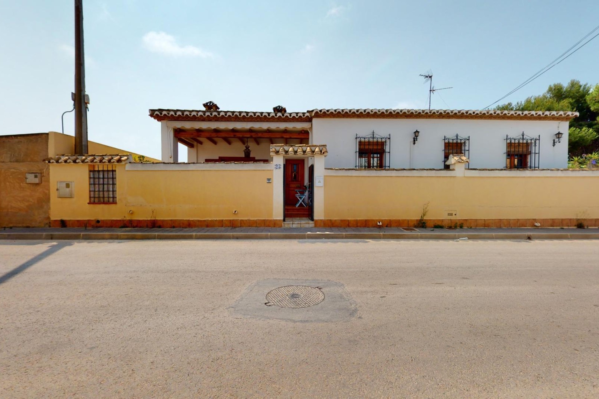 Resale - Villa - Pilar de la Horadada - PILAR DE LA HORADADA