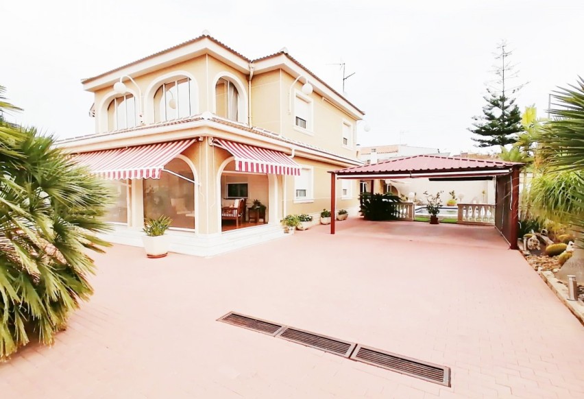 Resale - Villa - San Fulgencio - El Oasis