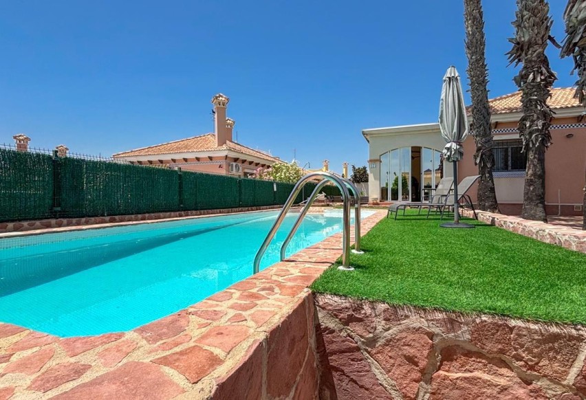 Resale - Villa - San Fulgencio - El Oasis