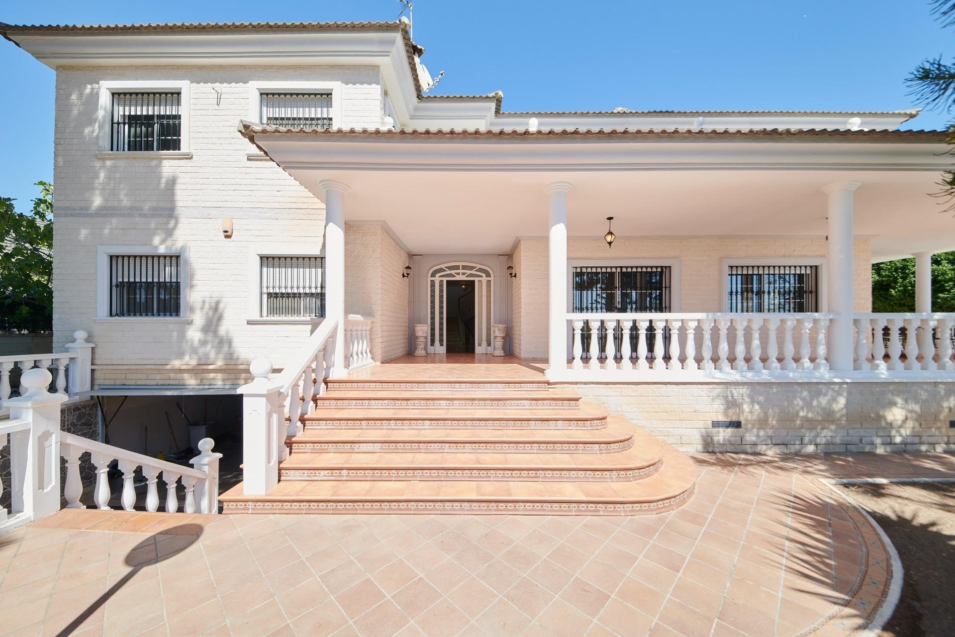 Resale - Villa - San Vicente del Raspeig - Los Girasoles