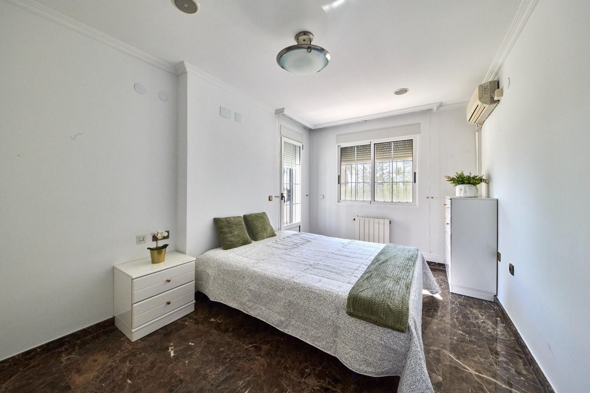 Resale - Villa - San Vicente del Raspeig - Los Girasoles