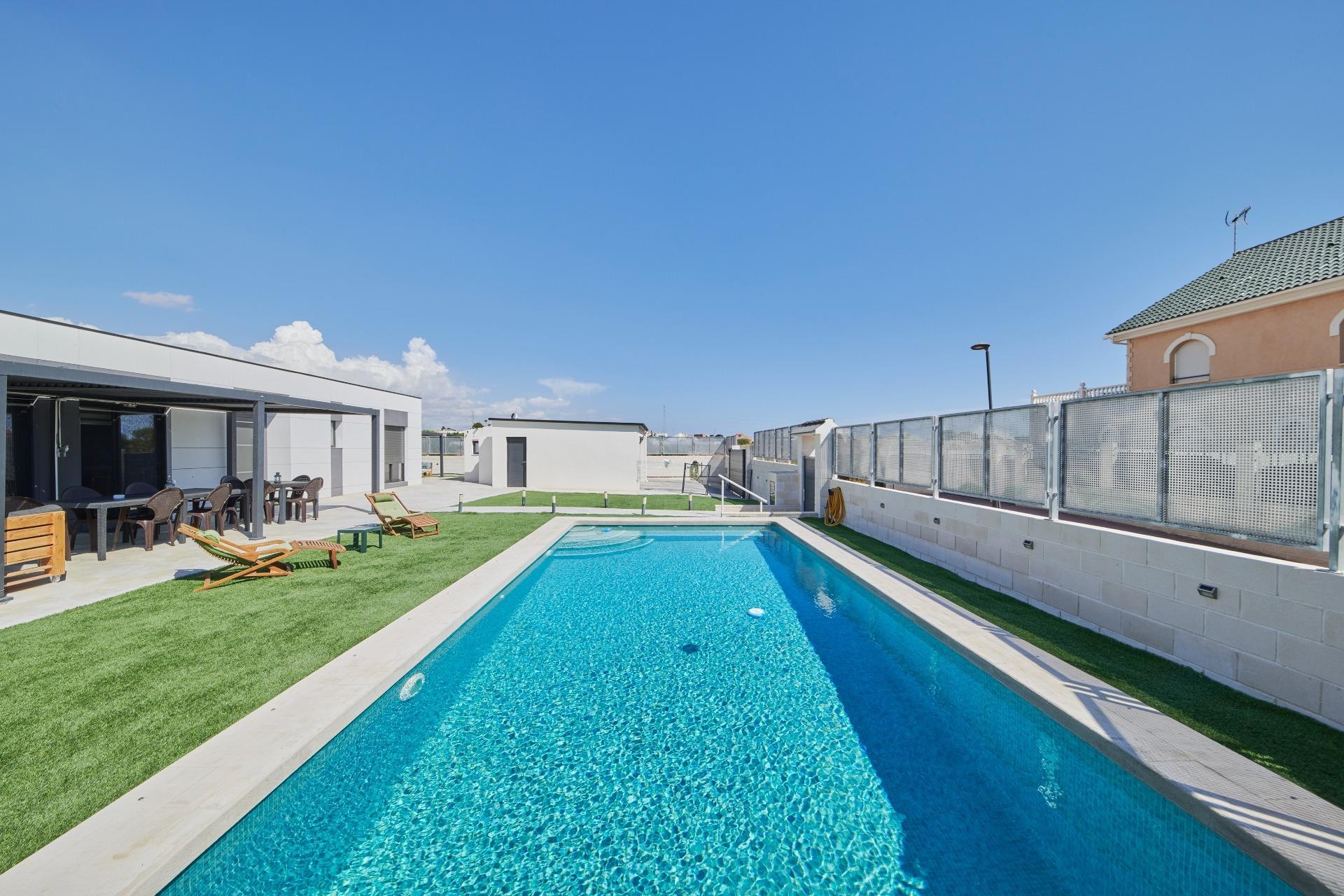 Resale - Villa - San Vicente del Raspeig - Los Girasoles