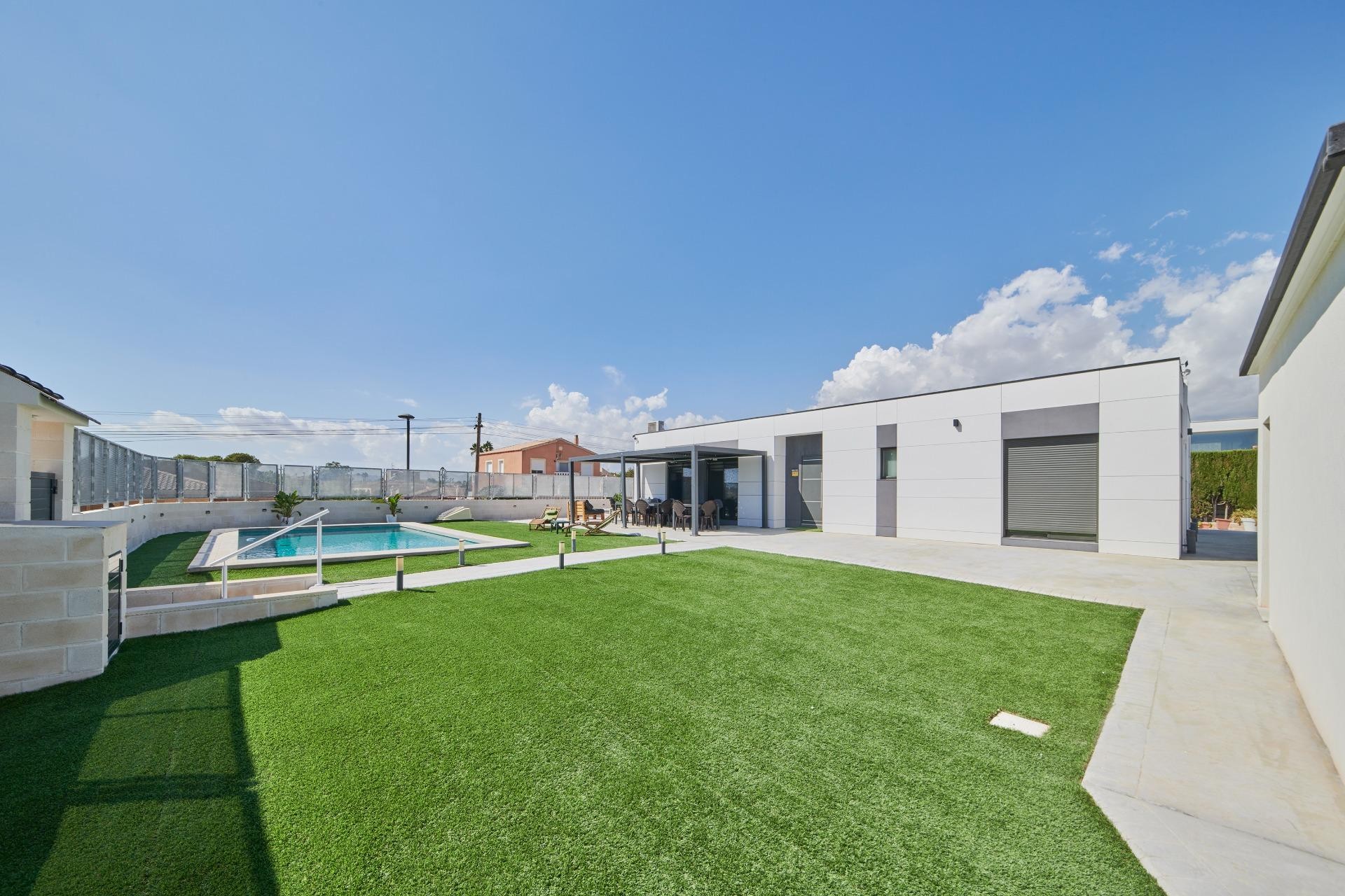 Resale - Villa - San Vicente del Raspeig - Los Girasoles