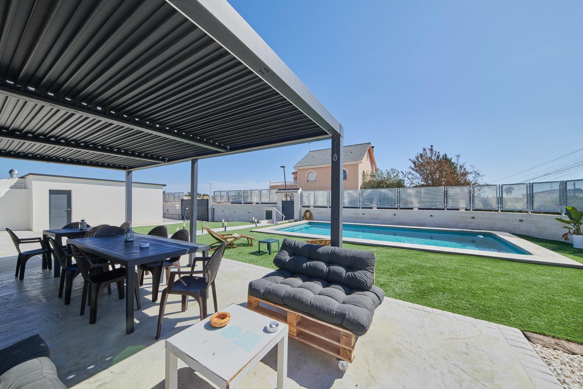 Resale - Villa - San Vicente del Raspeig - Los Girasoles