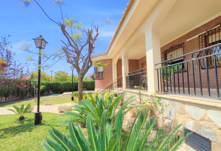 Resale - Villa - San Vicente del Raspeig - San vicente