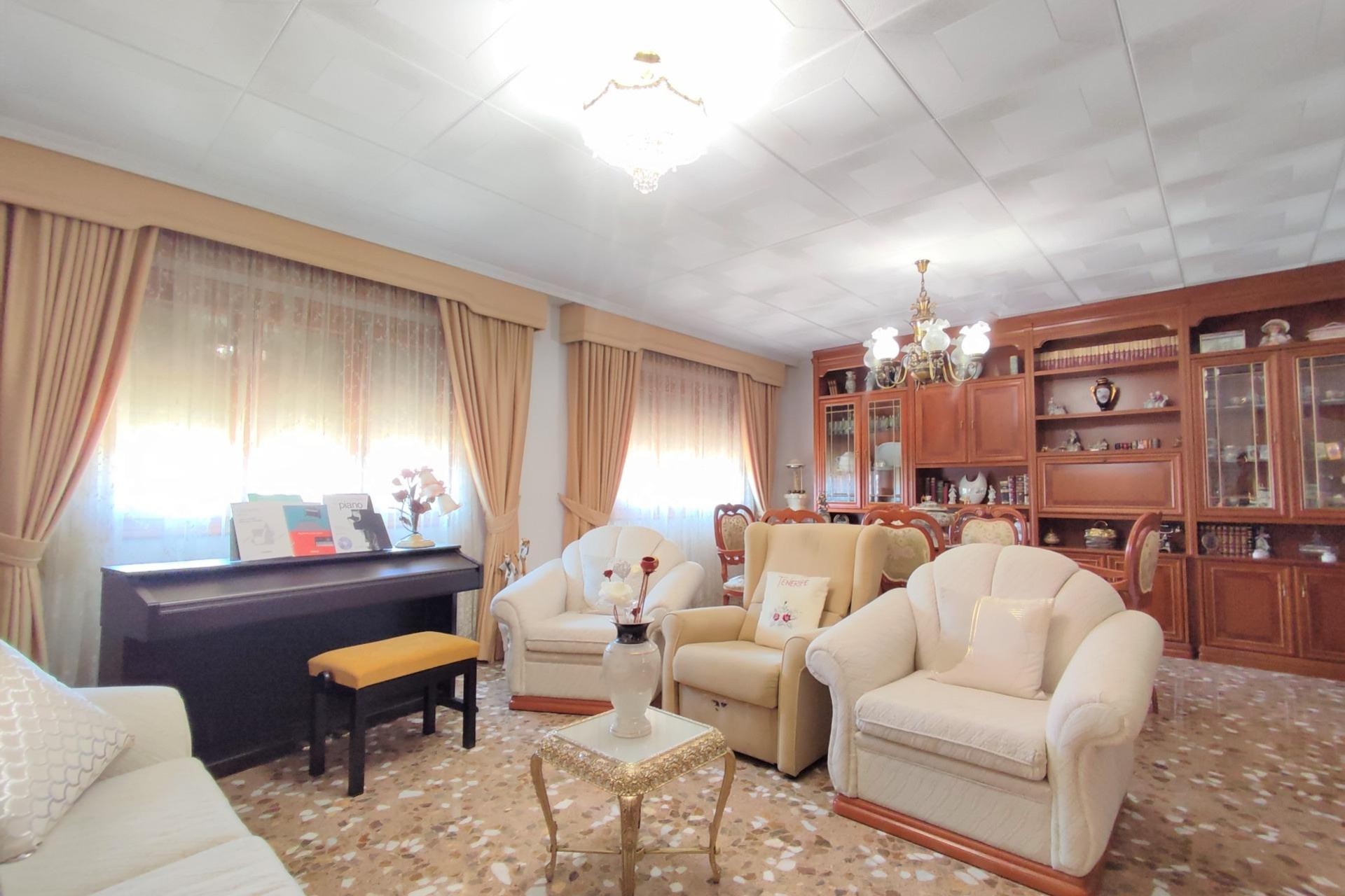 Resale - Villa - San Vicente del Raspeig - San vicente