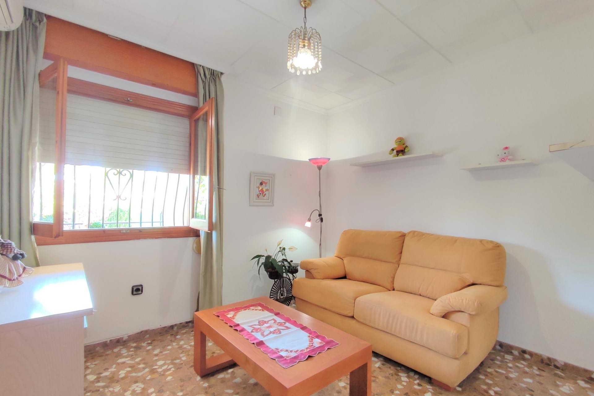 Resale - Villa - San Vicente del Raspeig - San vicente