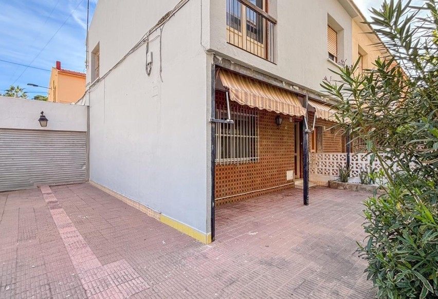 Resale - Villa - Santa Pola - Eroski