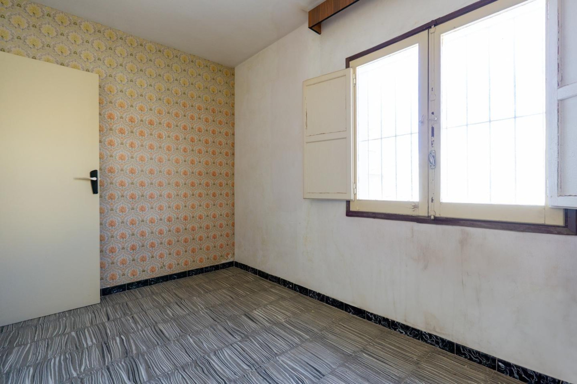 Resale - Villa - Santa Pola - Eroski