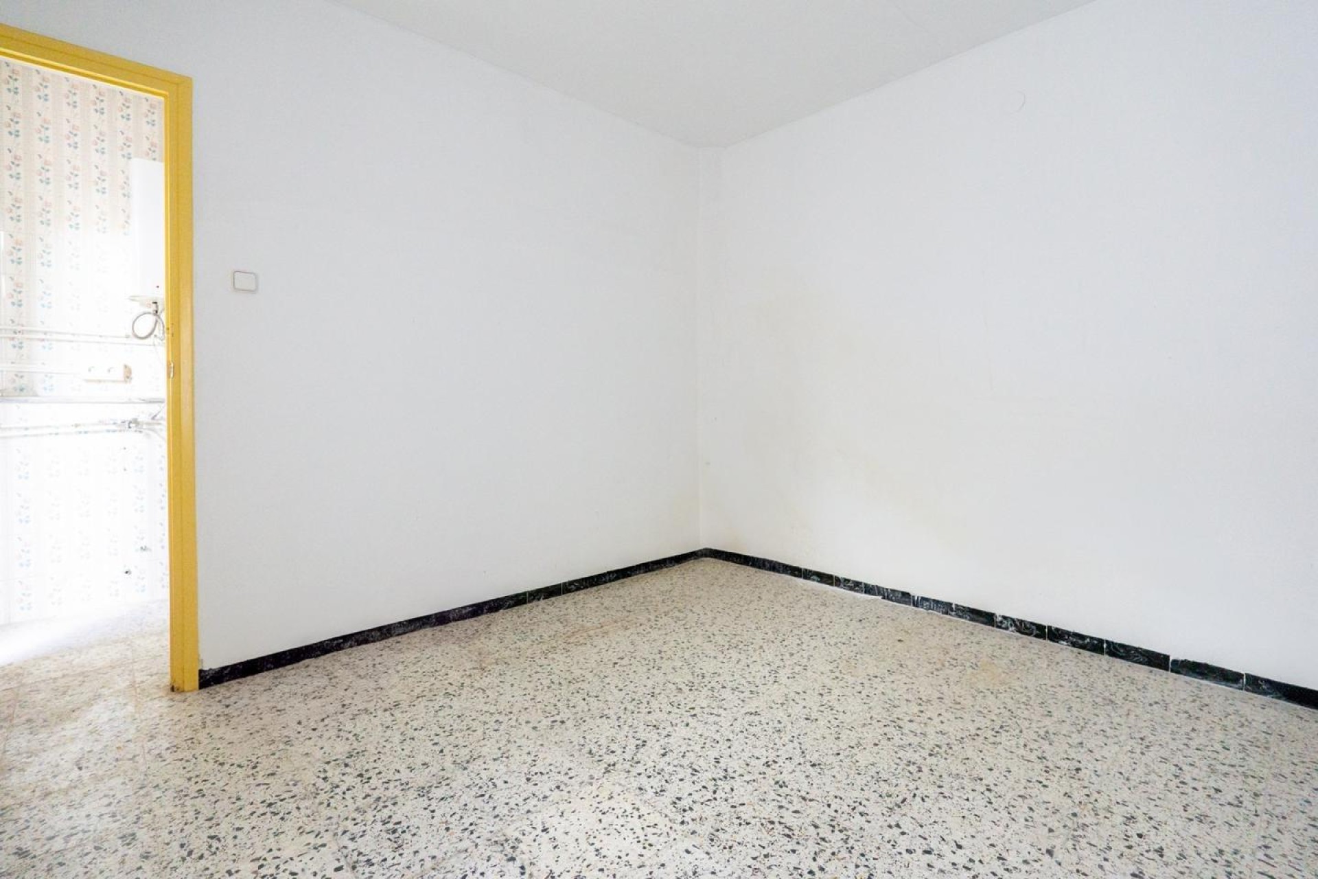 Resale - Villa - Santa Pola - Eroski