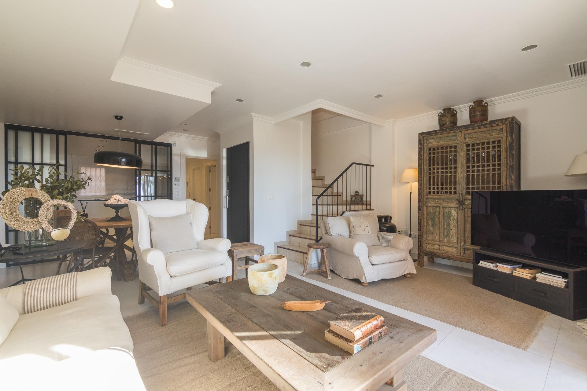 Resale - Villa - Santa Pola - Santiago bernabeu