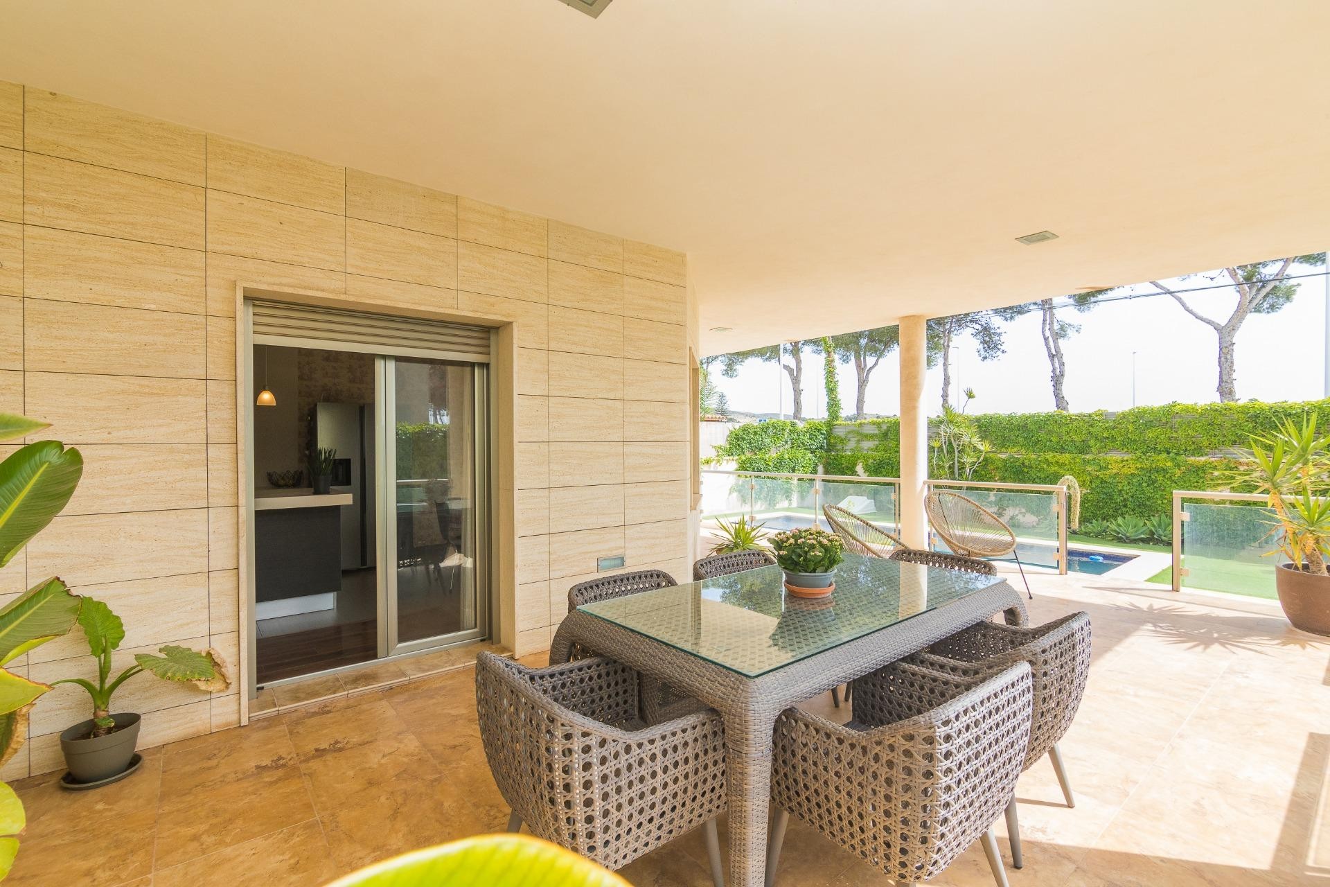 Resale - Villa - Torrellano - Centro