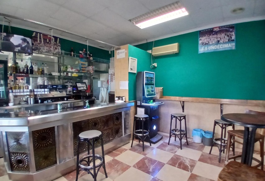 Reventa - Almacén - Algueña - Algeña alicante