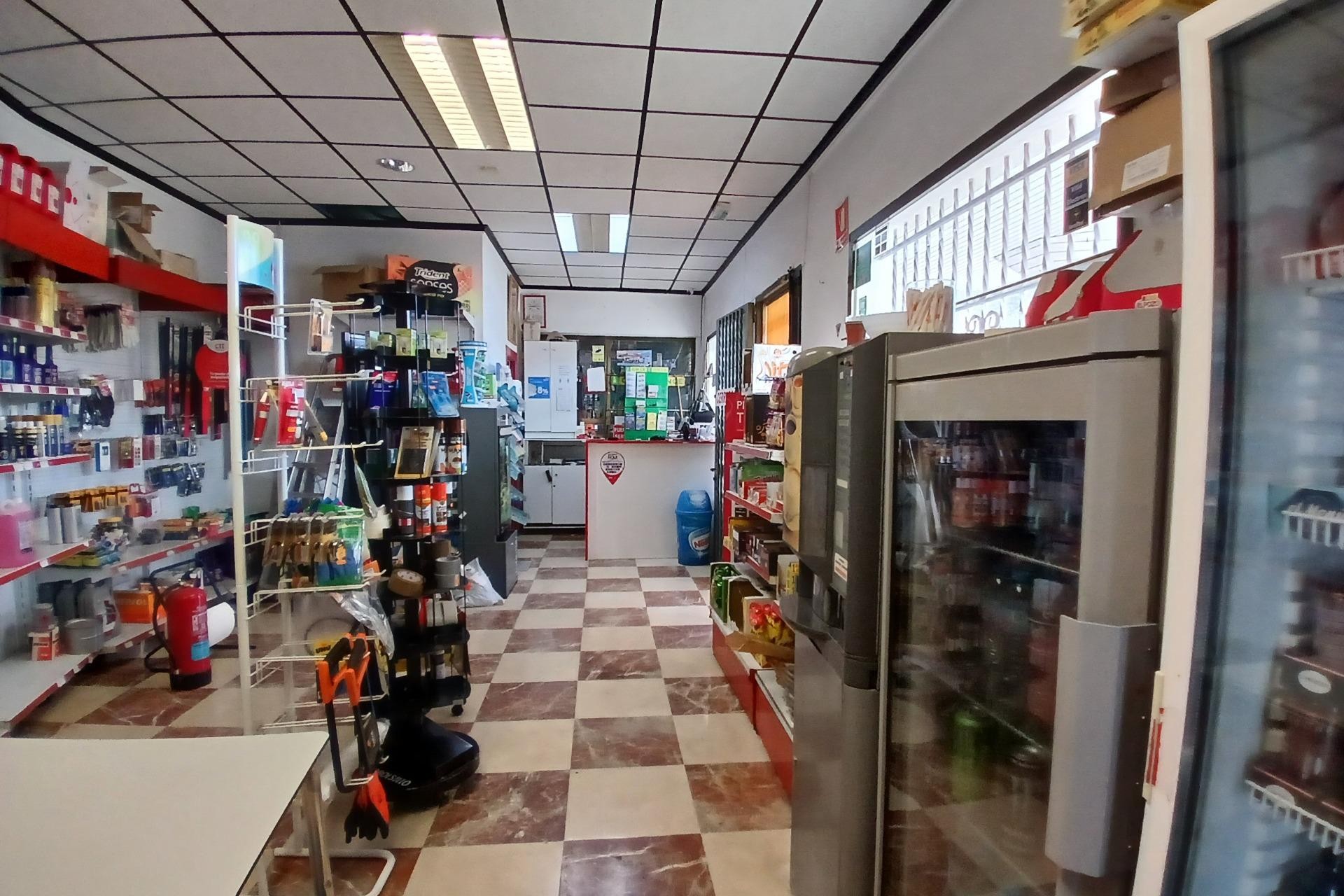 Reventa - Almacén - Algueña - Algeña alicante