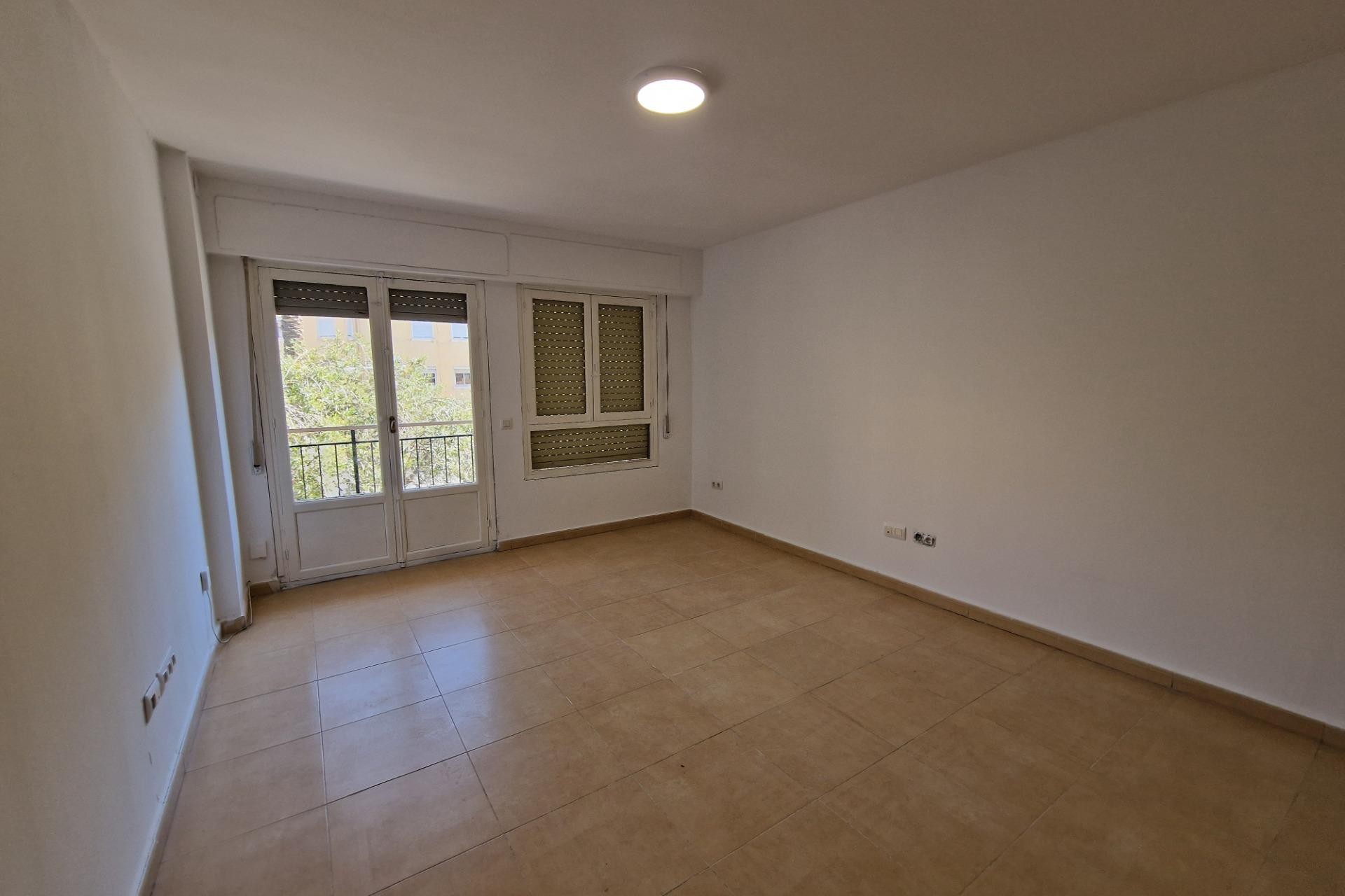 Reventa - Apartamento / piso - Alicante - Altozano