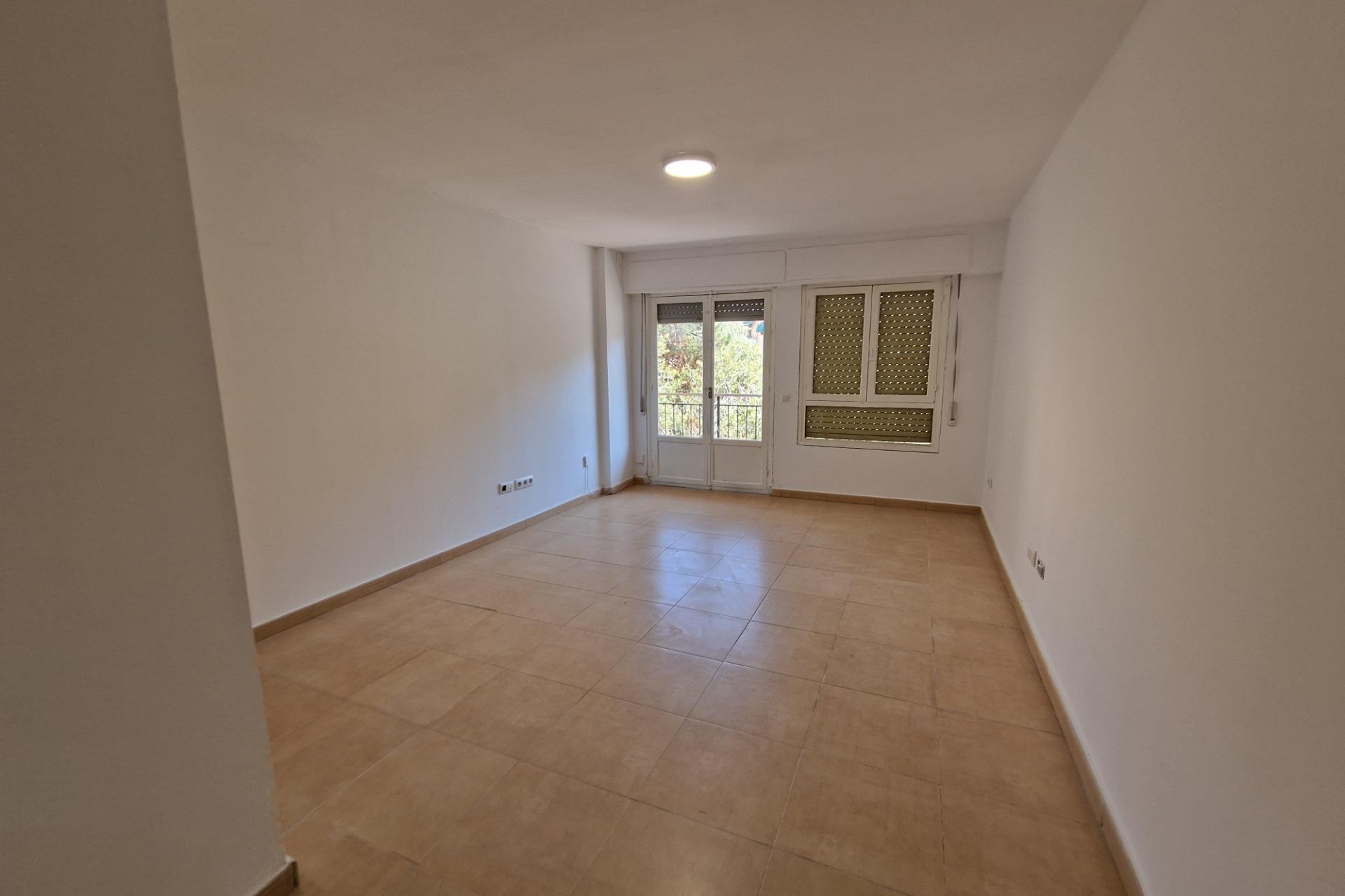 Reventa - Apartamento / piso - Alicante - Altozano