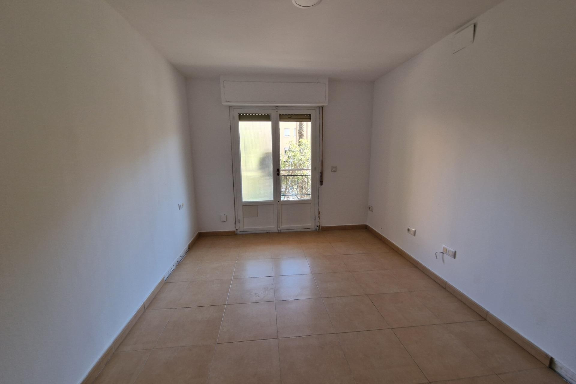 Reventa - Apartamento / piso - Alicante - Altozano