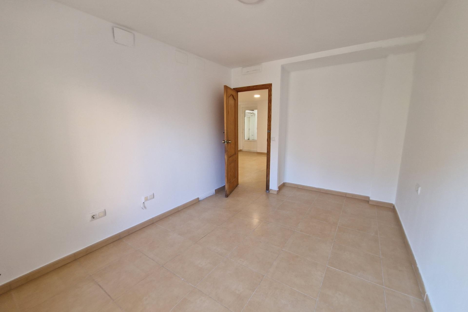 Reventa - Apartamento / piso - Alicante - Altozano