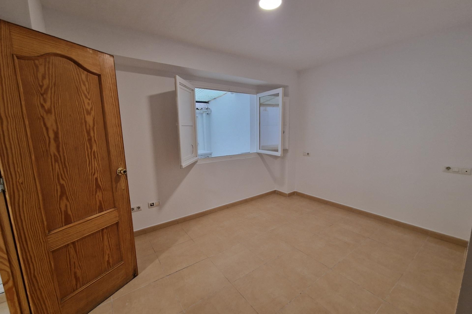 Reventa - Apartamento / piso - Alicante - Altozano