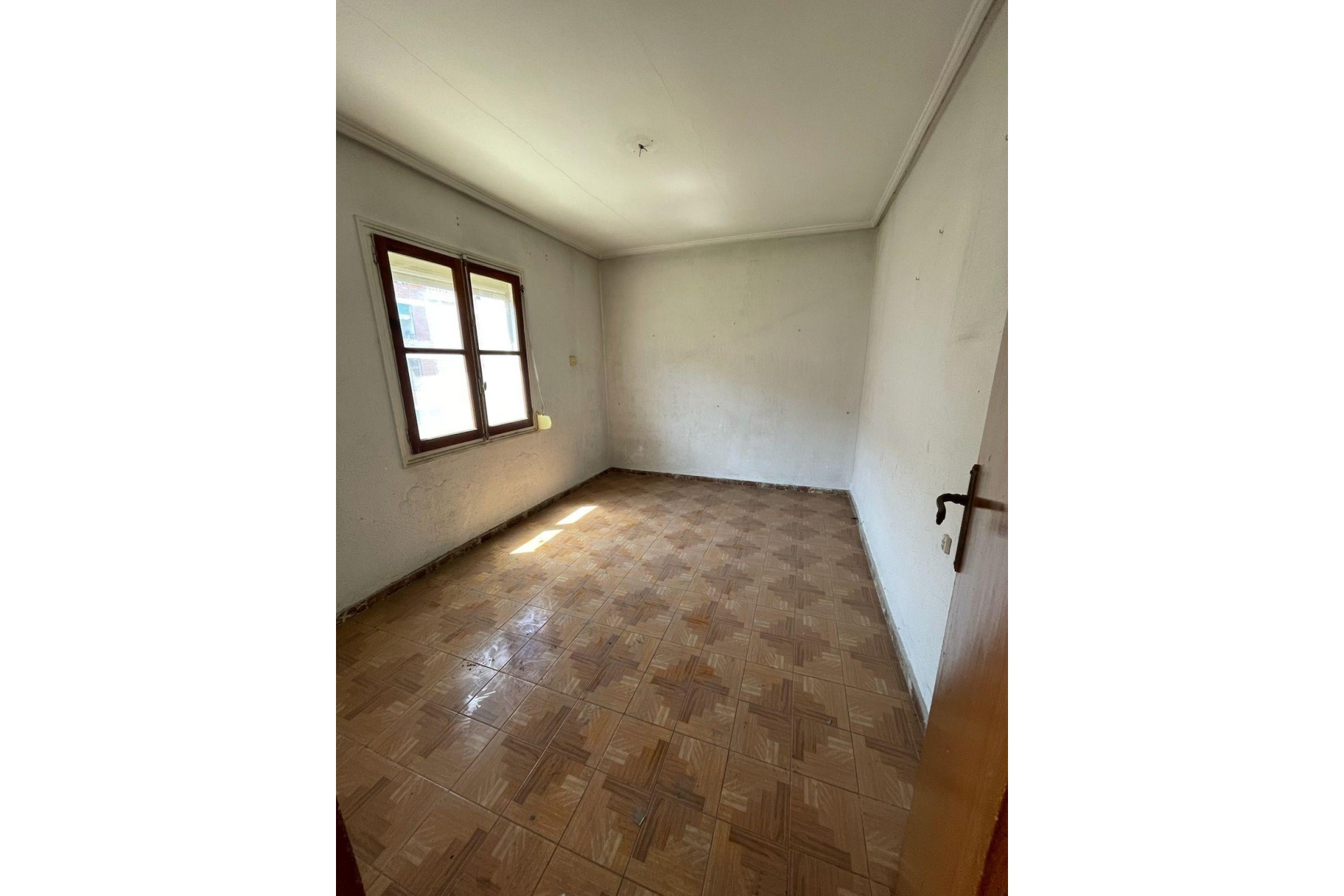 Reventa - Apartamento / piso - Alicante - Virgen del Remedio-Parque lo Morant