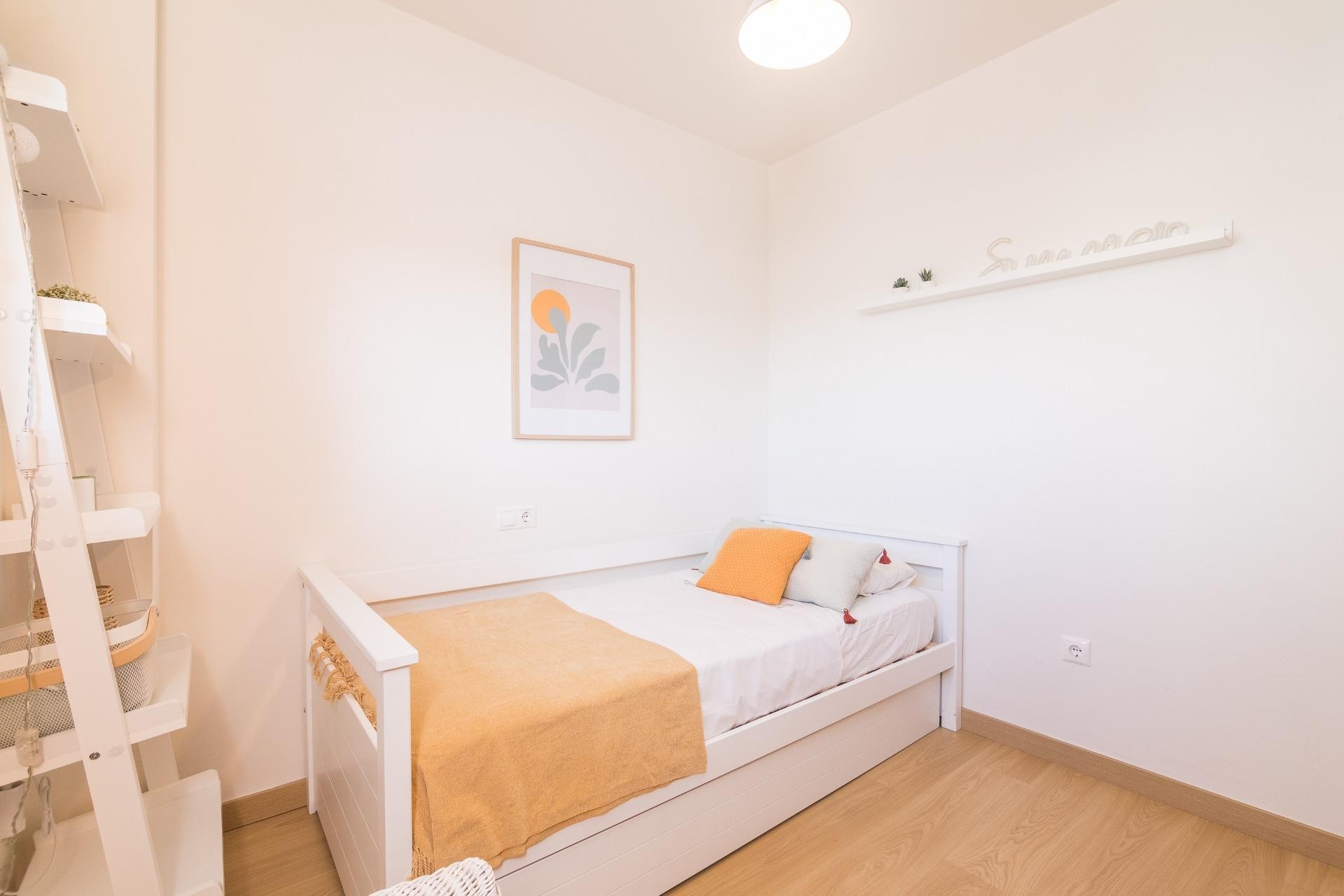 Reventa - Apartamento / piso - Arenales del Sol - Calle albacete