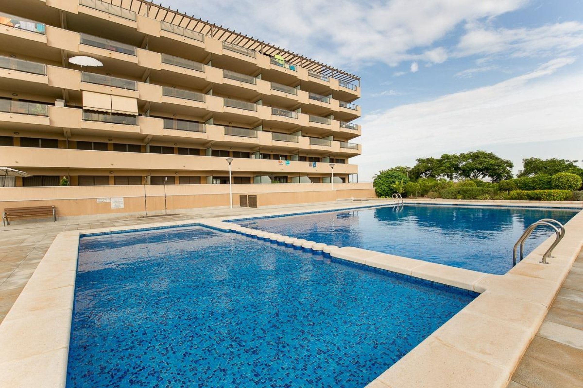 Reventa - Apartamento / piso - Arenales del Sol - Calle valladolid