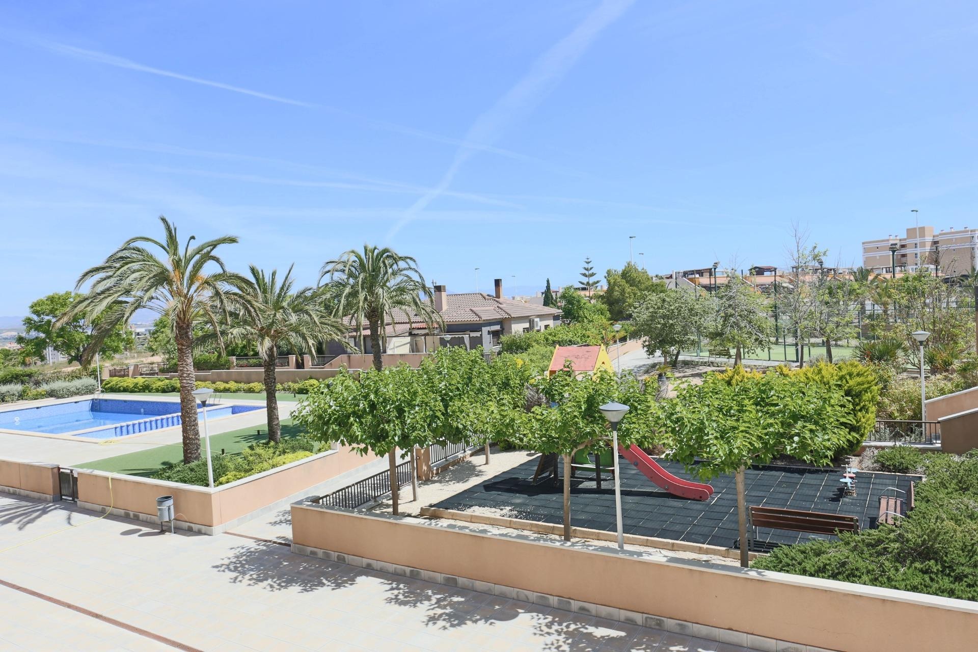 Reventa - Apartamento / piso - Arenales del Sol - Calle valladolid