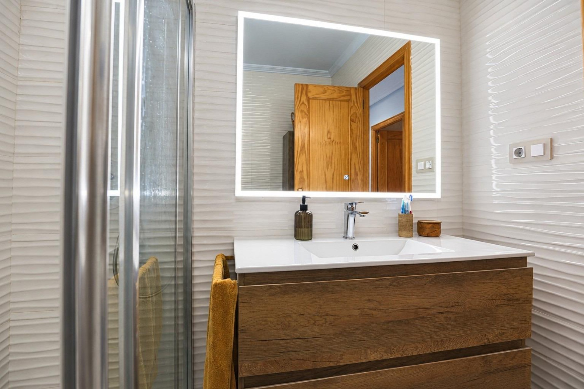 Reventa - Apartamento / piso - Arenales del Sol - Tercera linea playa