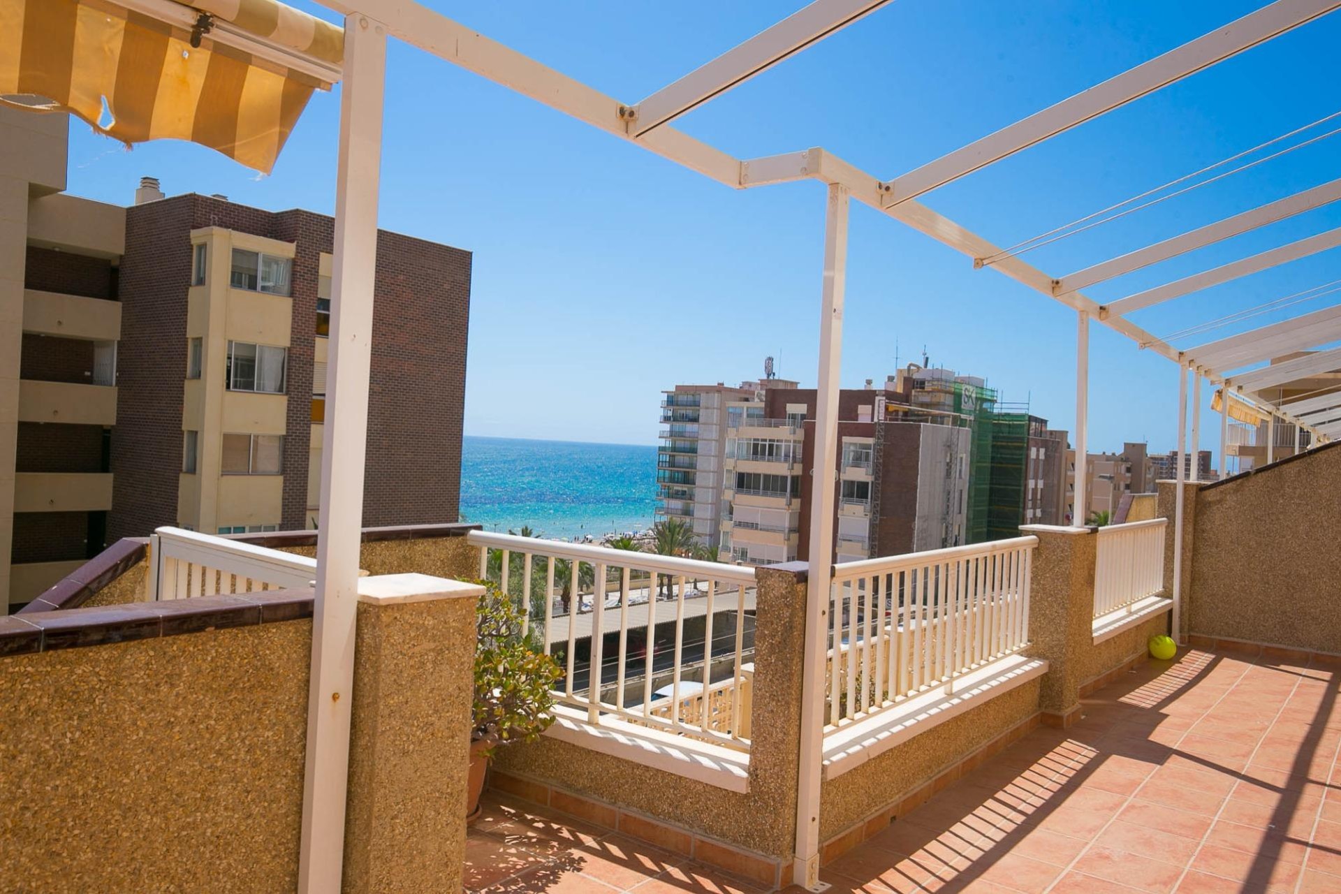 Reventa - Apartamento / piso - Arenales del Sol - Zona paseo maritimo