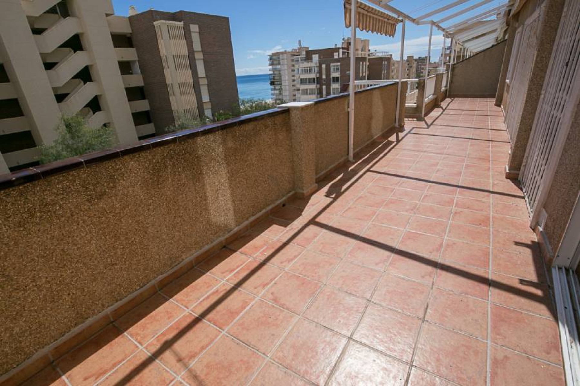 Reventa - Apartamento / piso - Arenales del Sol - Zona paseo maritimo