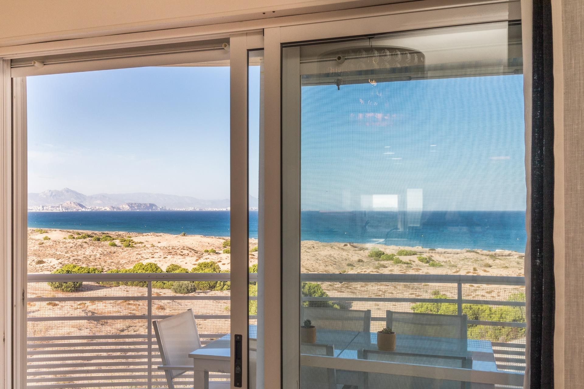 Reventa - Apartamento / piso - Arenales del Sol - Zona paseo maritimo