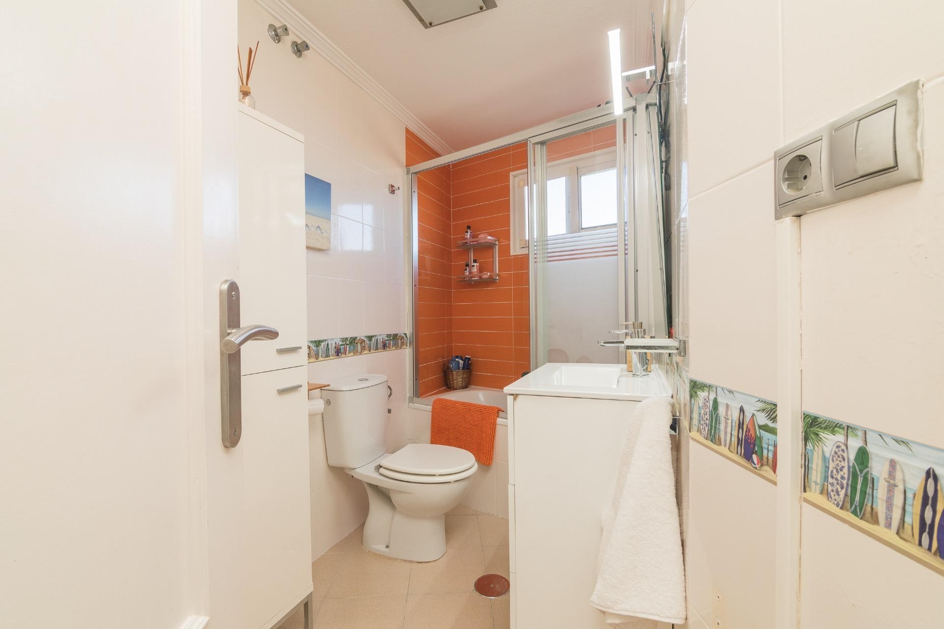 Reventa - Apartamento / piso - Arenales del Sol - Zona paseo maritimo