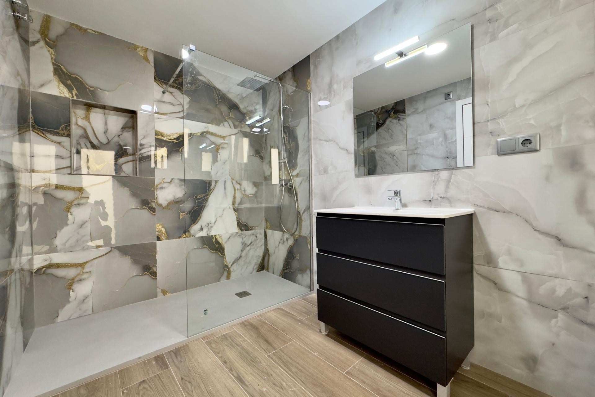 Reventa - Apartamento / piso - Aspe - Centro