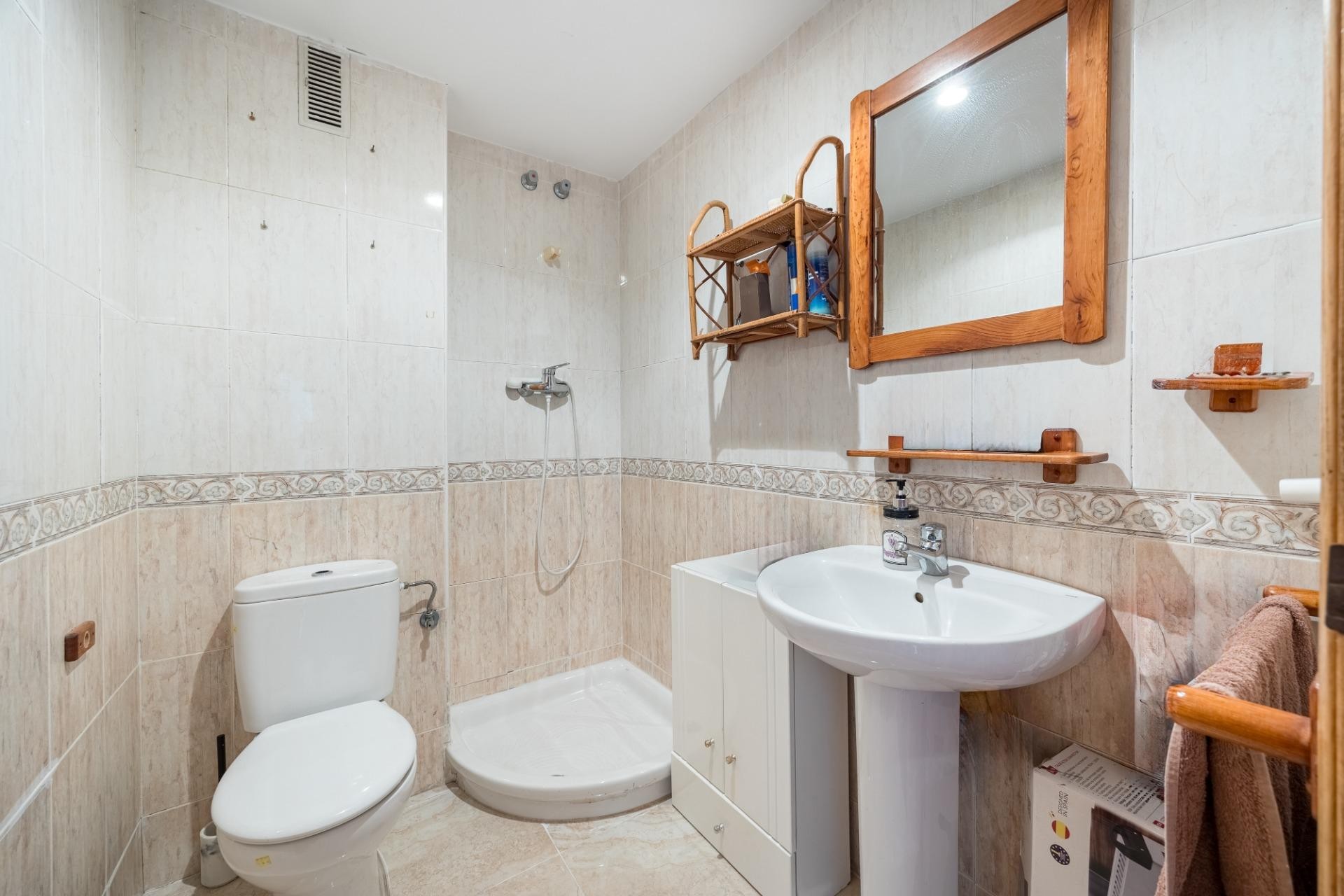 Reventa - Apartamento / piso - Benidorm - Colonia Madrid