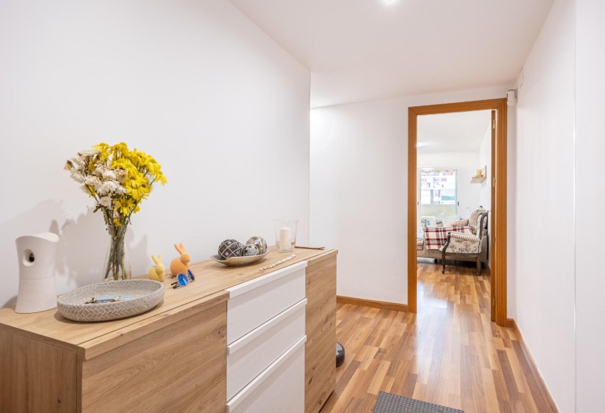 Reventa - Apartamento / piso - Benidorm - Colonia Madrid
