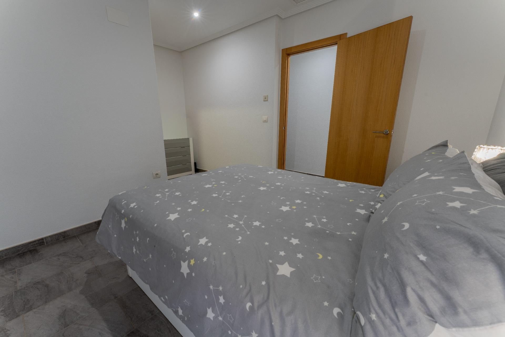 Reventa - Apartamento / piso - Dolores - Cervantes