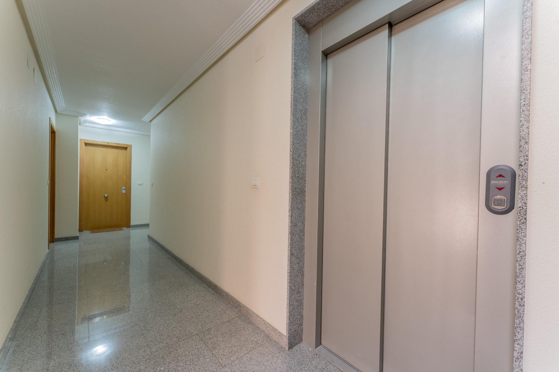 Reventa - Apartamento / piso - Dolores - Cervantes