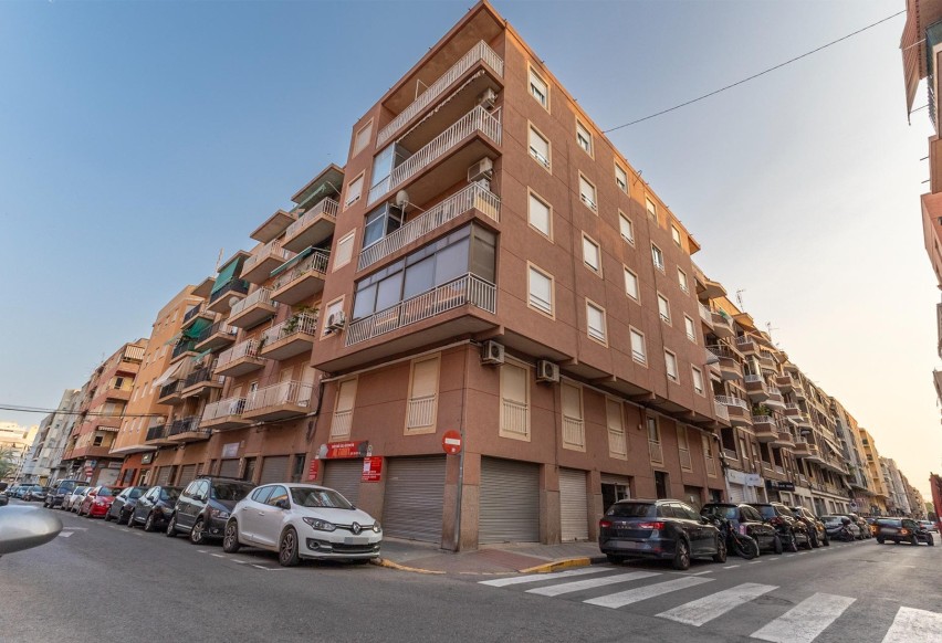 Reventa - Apartamento / piso - Elche - Altabix