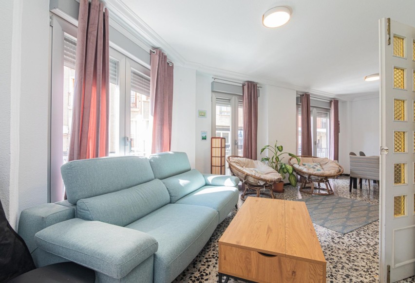 Reventa - Apartamento / piso - Elche - Centro